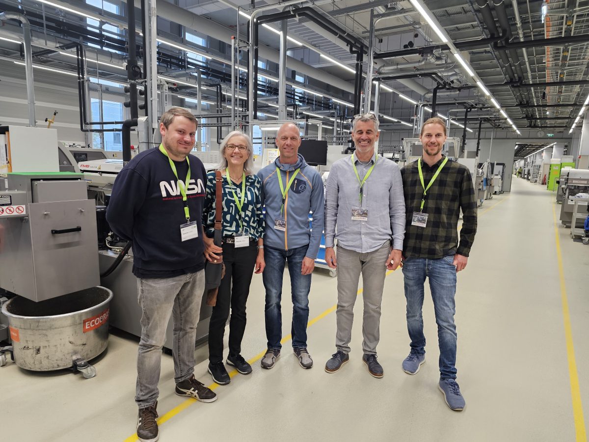 Das Team von Held Dental GmbH bei einem Praxisprojekt