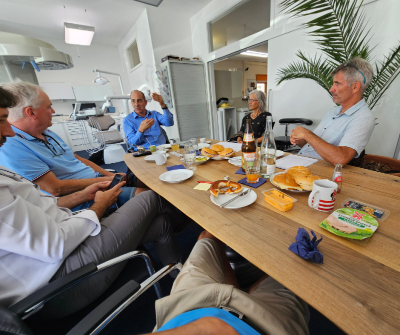 Das Team von Held Dentalgeräte zum zehnjährigen Jubiläum
